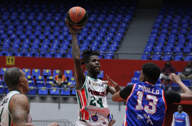 Los Toros de Chiriquí ganaron el primer partido de la semifinal al Atlético Nacional el pasado martes. Foto: LPB