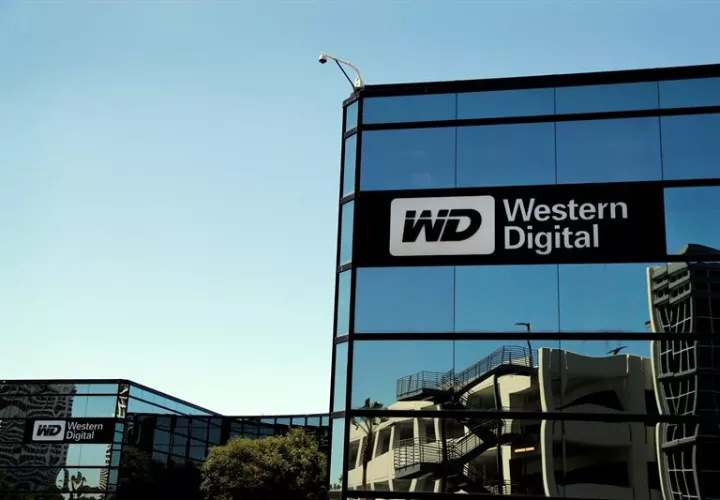 Western Digital pide a Apple que se una a su puja por los chips de Toshiba