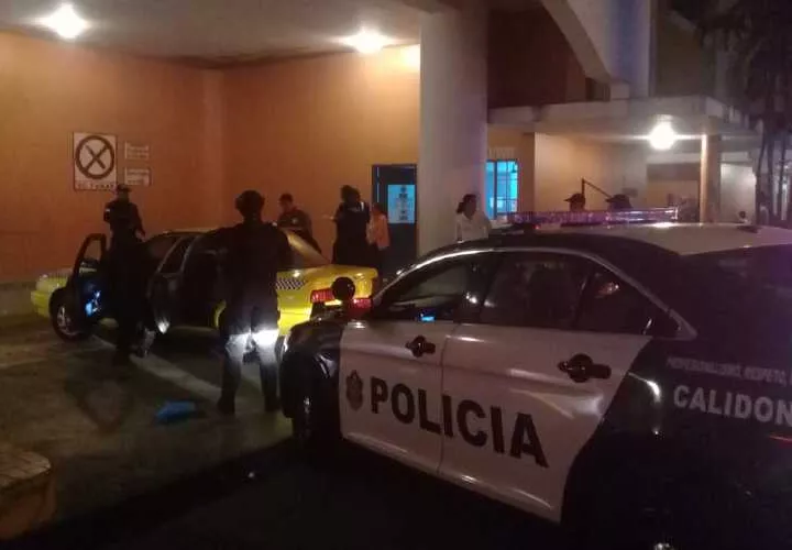 Momento en que llegaban al Hospital Santo Tomás. Foto: Cortesía