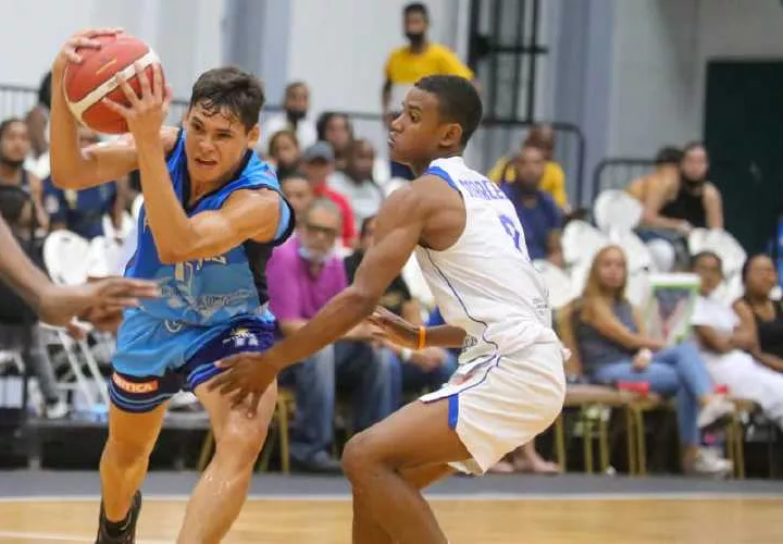 Hoy se disputará el segundo partido de la serie semifinal entre el Club Deportivo Panteras y los Correcaminos de Colón. Foto Fedebeis